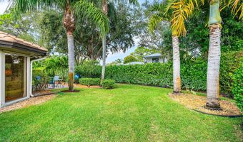 481 Forestview Dr, Atlantis, FL 33462