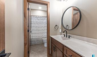 25953 481st Ave, Brandon, SD 57005