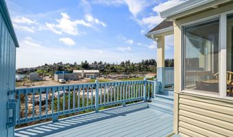 16219 LOWER HARBOR Rd P5, Brookings, OR 97415