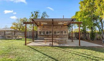 305 N SYCAMORE St, Archer City, TX 76351