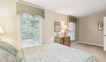 2518 S WALTER REED Dr #A, Arlington, VA 22206