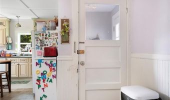 88 Lincoln Ave, East Providence, RI 02915