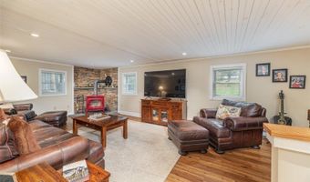 3 Travel Rd, Alloway, NJ 07461