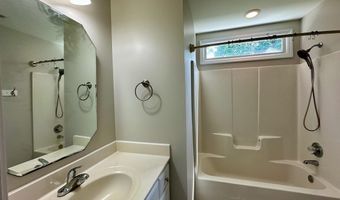2109 Watersglen Dr, Apex, NC 27502
