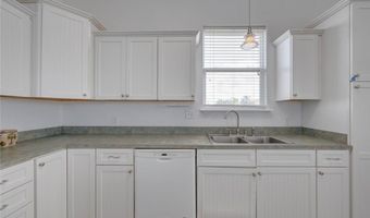 190 E Johnson Ave, Aransas Pass, TX 78336