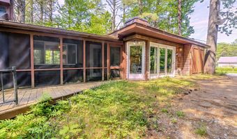 31 Herrick Rd, Belfast, ME 04915