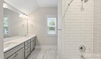3030 Attaberry Dr, Charlotte, NC 28205