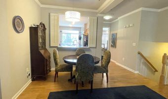 1637 HUNTING CREEK Dr A, Alexandria, VA 22314