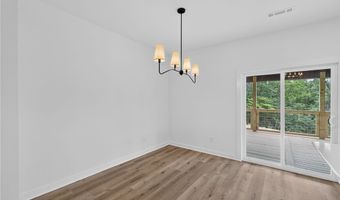 4 McGaugh Dr, Bella Vista, AR 72714