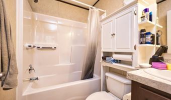 533 Forest Park, Middletown, RI 02842