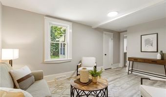 40 Lima St, Warwick, RI 02889