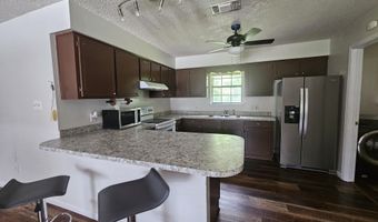 530 Easterbrook St, Bay St. Louis, MS 39520