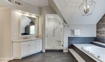 3313 Glen Devon Ln, Berkeley Lake, GA 30096