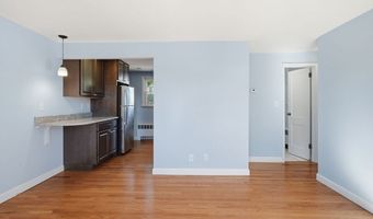 18-20 Genetti Cir, Bedford, MA 01730