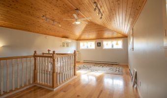 86 Forty Rd, Barton, VT 05822