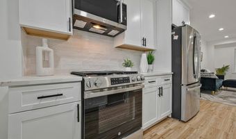305 34TH Pl NE, Washington, DC 20019
