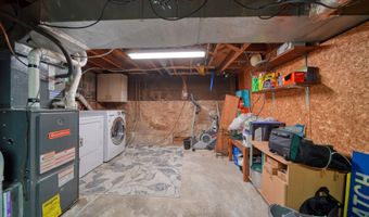 2095 Harold St, Adrian, MI 49221