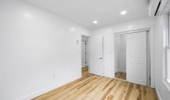 1 B SISSON Ct, Bayonne, NJ 07002
