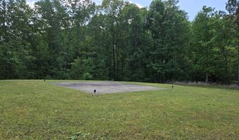 685 River Oaks Dr, Big Sandy, TN 38221