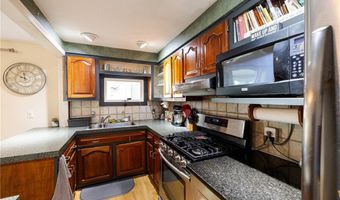 62 Centre Rd, Glocester, RI 02814