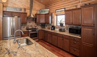 258 A Howie Rd, Big Timber, MT 59011