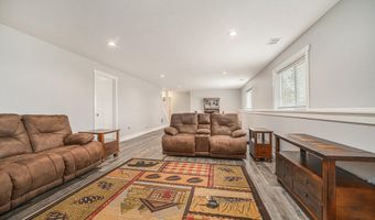 1749 Fairview Dr, Allegan, MI 49010
