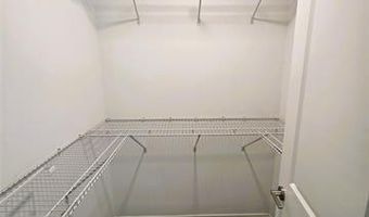 215 Almont Ave, Almont, MI 48003