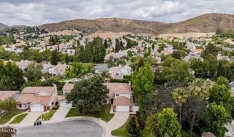 30101 Amelia Dr, Agoura Hills, CA 91301