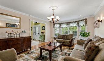 10 Dori Ln, Barnegat, NJ 08005