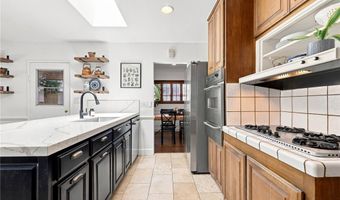 8337 Lennox Ave, Los Angeles, CA 91402