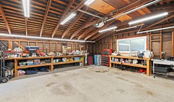 9835 Edgelake Dr, La Mesa, CA 91941