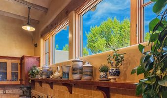 30 Camino Sanador, Santa Fe, NM 87505