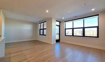 737 SWANN Ave 308, Alexandria, VA 22301