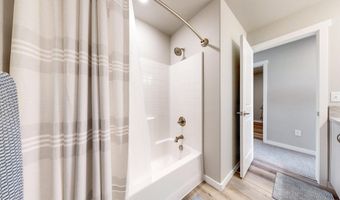 228 E 4th St, Berthoud, CO 80513
