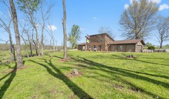 19077 Lawrence 2170, Aurora, MO 65605