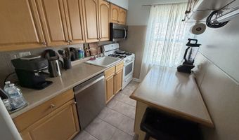 325 N Bishop Ave Bld 93 Apt 25, Bridgeport, CT 06610