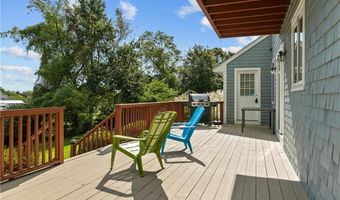 20 Morrison Ave, Middletown, RI 02840