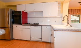 116 Segsbury Rd, Amherst, NY 14221