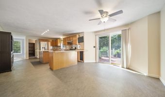 95 Lady Slipper Ln, Chester, NH 03036