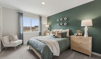 3932 McCormick Village Dr, Bremerton, WA 98312