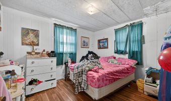 410 5th St, Aurora, IN 47001