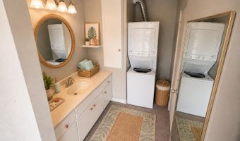 322 Aoloa St 306, Kailua, HI 96734