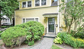 43 Green St, Augusta, ME 04330