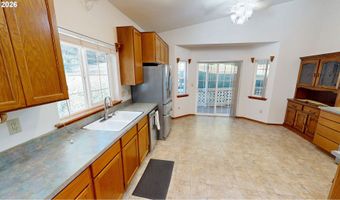 1389 GLENWOOD Dr, Brookings, OR 97415