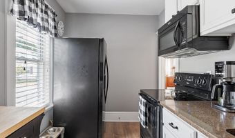 328 W Hollis St, Nashua, NH 03060
