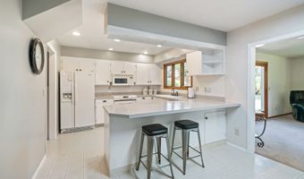 16390 SE HILLSIDE Ln, Milwaukie, OR 97267