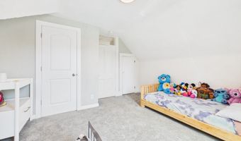 1124 E 10th St, Anderson, IN 46012