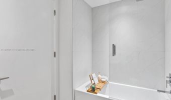 9901 W Bay Harbor Dr 605, Bay Harbor Islands, FL 33154