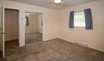 6 S BELL Rd, Bellmawr, NJ 08031