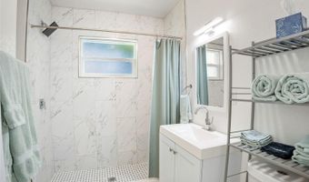 208 E WINTHROP St, Avon Park, FL 33825
